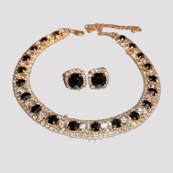 Women’s Luxury Crystal Necklace & Earrings Set
